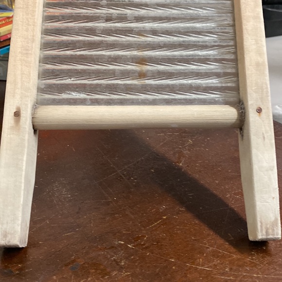 vintage washboard - Picture 5 of 9